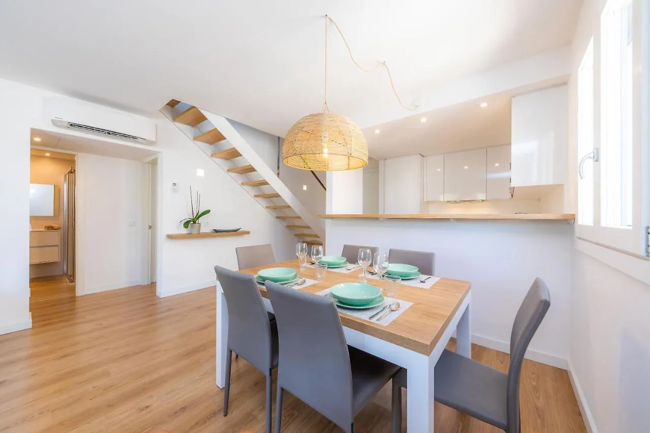 Apartamento Las Palmeras III カラ・ミラー